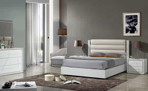 Mesa de Cabeceira Luanda
