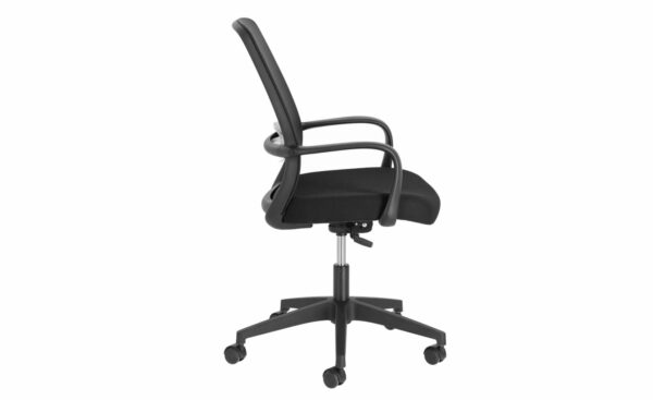 Cadeira de Escritório Melva Preto - CC5188J01. Design elegante com assento giratório e altura ajustável. Ideal para tornar o seu escritório em casa mais confortável e produtivo. Moveistore