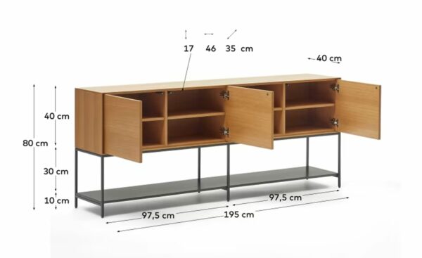 Aparador 3 Portas Vedrana, folheado a carvalho com detalhes em aço, 3 portas com abertura por pressão e dobradiças de fecho suave, pés de aço reguláveis em cor antracite, design elegante e funcional.