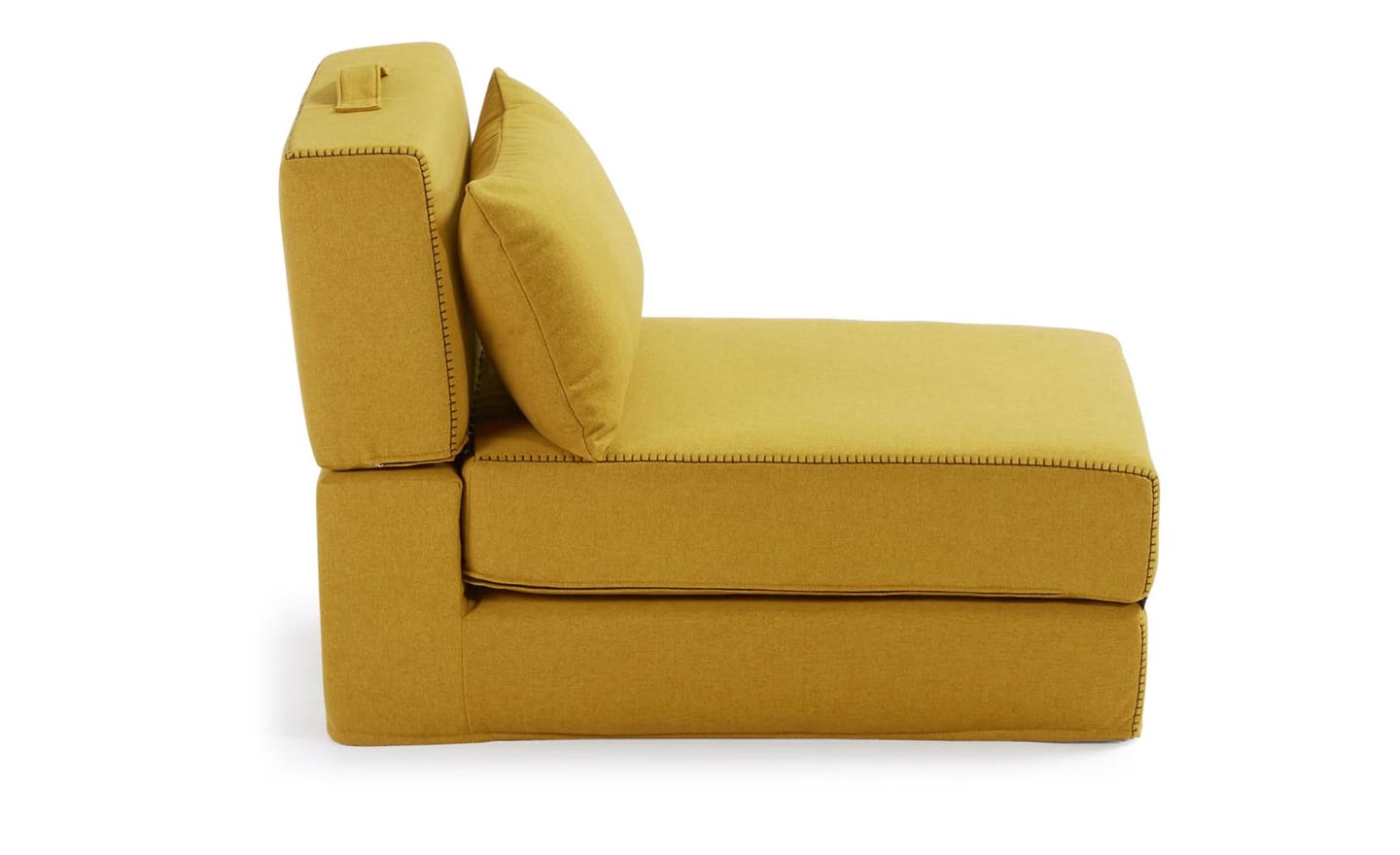 Puff Cama Arty Mostarda, sofá e cama conversível, estofado em tecido Varese, inclui almofada de cama removível.