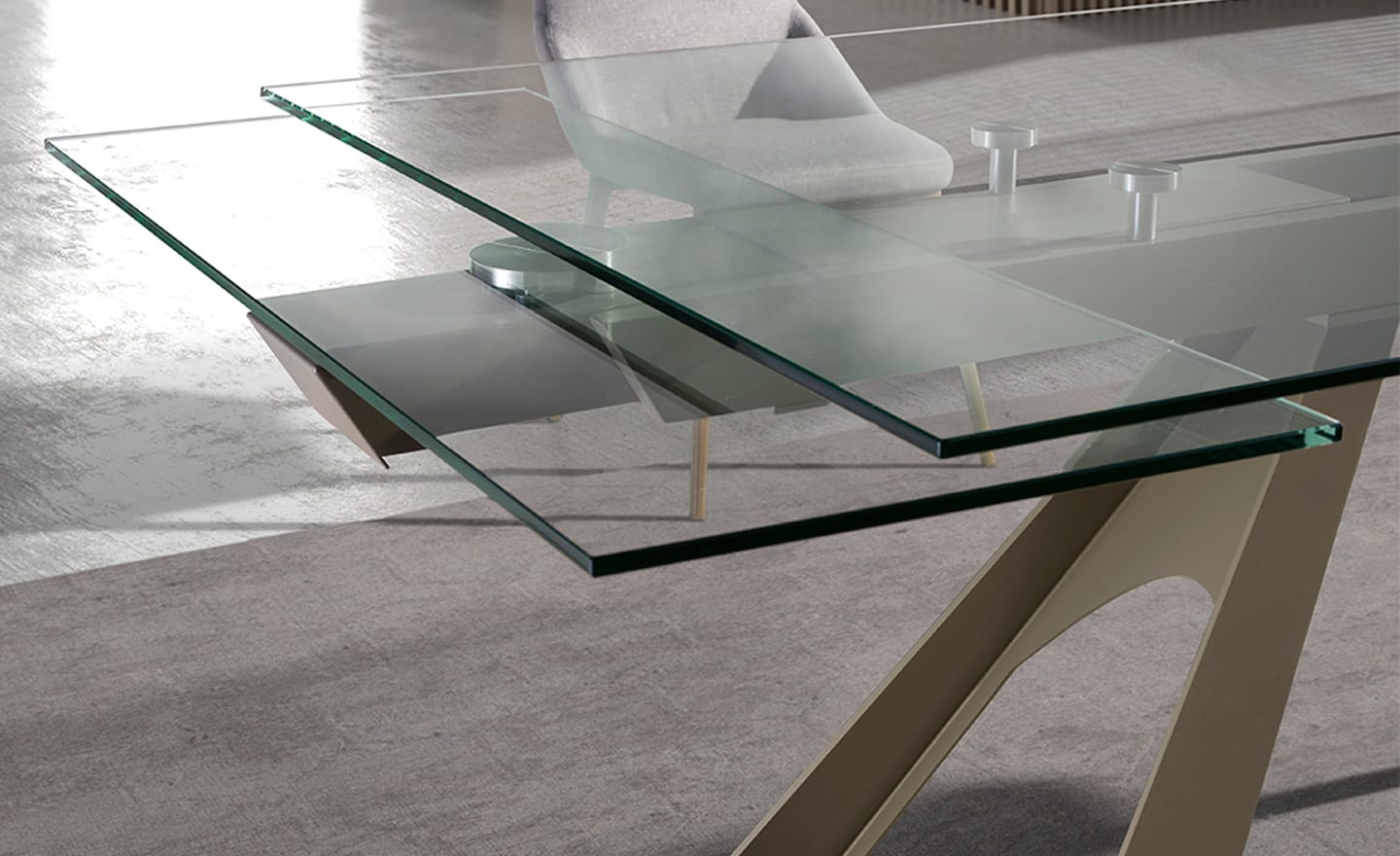 Mesa de Jantar Extensível Calamo 1125 – Design Moderno em Vidro e Aço Inox | Moveistore