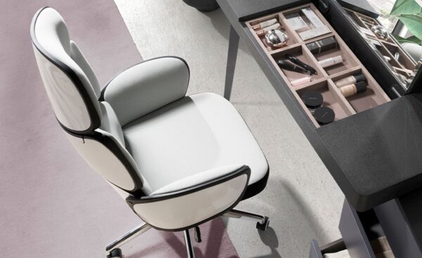 Cadeira de escritório giratória 4142 com assento regulável em altura e design moderno | Moveistore