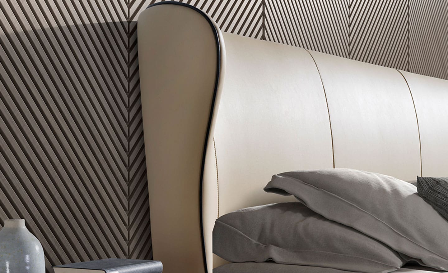 Cama de Casal Estofada Moore 180x200cm 7157