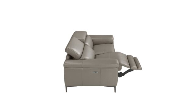 Sofá de 3 lugares em pele com relax Claudine 6122 com pés em aço inoxidável escurecido e design moderno | Moveistore