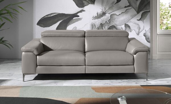 Sofá de 3 lugares em pele com relax Claudine 6122 com pés em aço inoxidável escurecido e design moderno | Moveistore