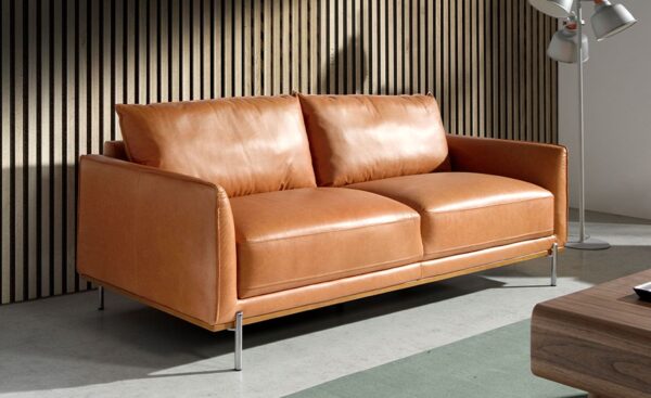 Sofá de 3 Lugares em Pele Groove 6130 Sofá de 3 lugares em pele Groove 6130 com design moderno e elegante | Moveistore