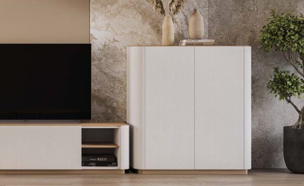 Móvel Bar Pietra 07 com estrutura arredondada, portas discretas e acabamento em madeira natural | Moveistore