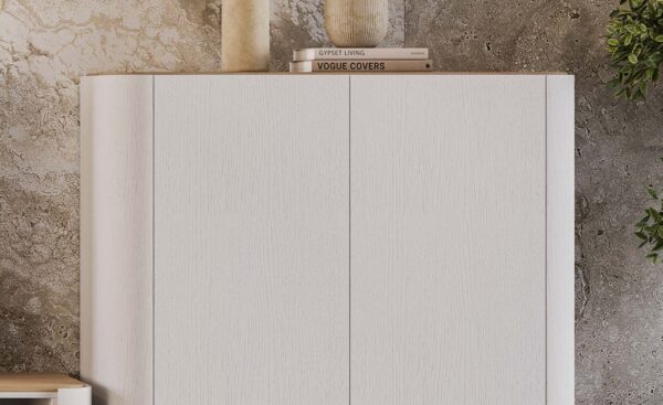 Móvel Bar Pietra 07 com estrutura arredondada, portas discretas e acabamento em madeira natural | Moveistore