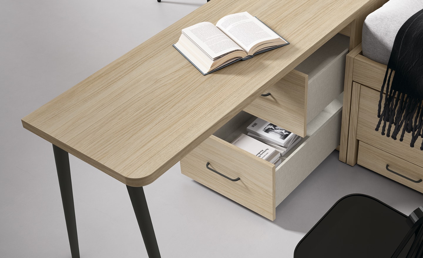 Quarto Juvenil Sonrie 22 com cama com gavetas, secretária com pernas metálicas e roupeiro com prateleiras | Moveistore