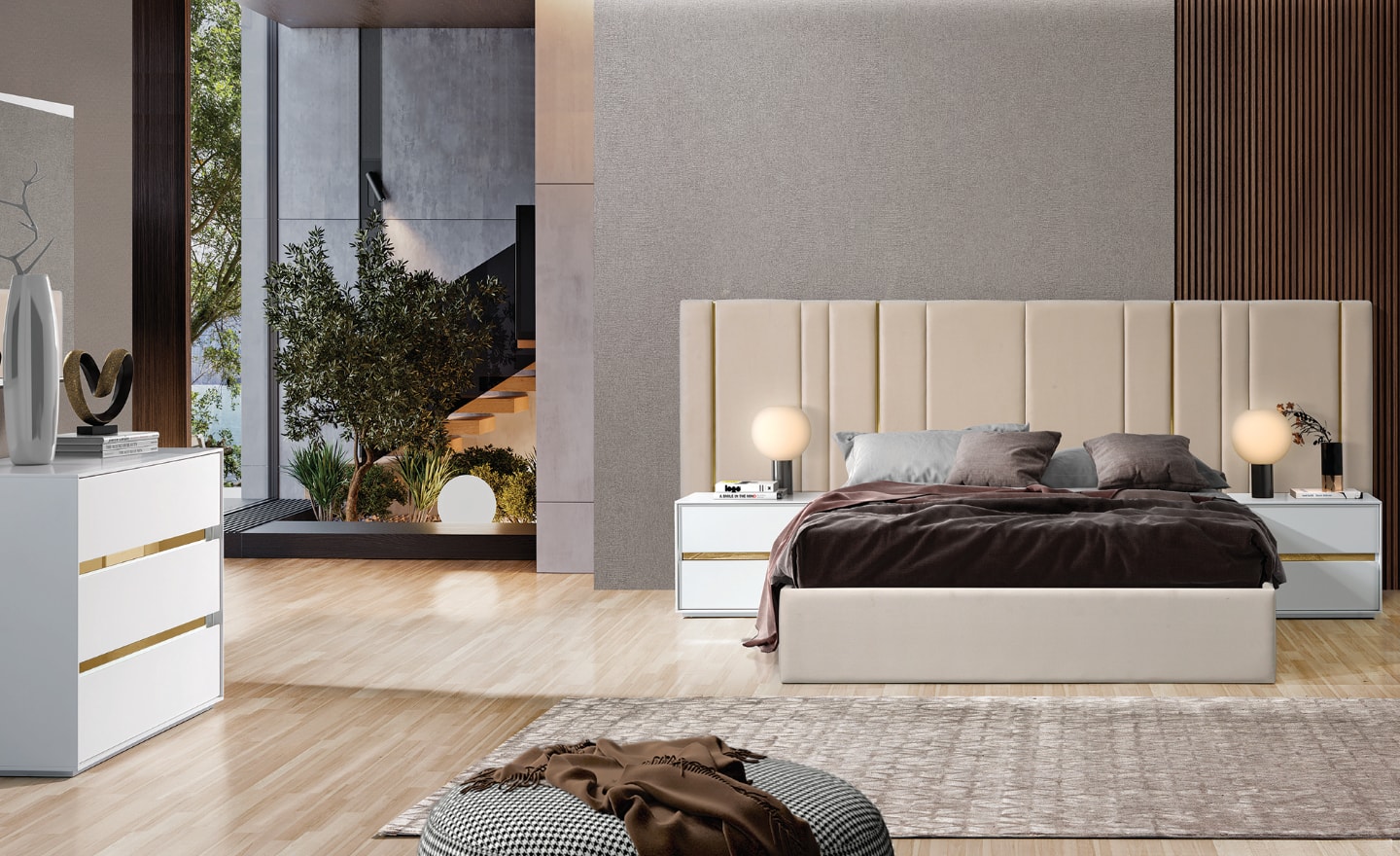 Cama de Casal Brisa com cabeceira estofada de linhas verticais e detalhes metálicos | Moveistore