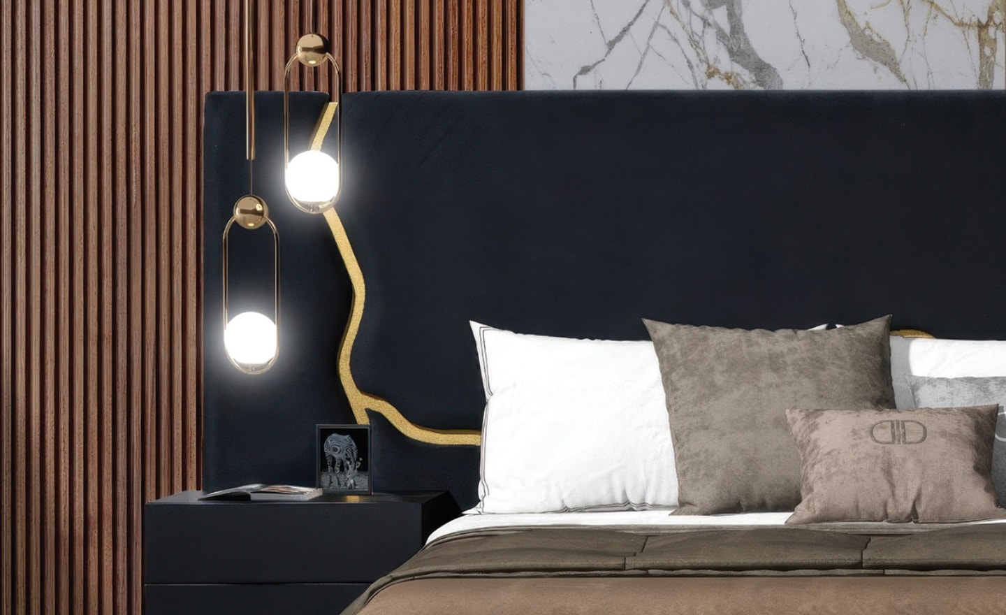 Cama de Casal Versailles com cabeceira estofada e detalhes metálicos