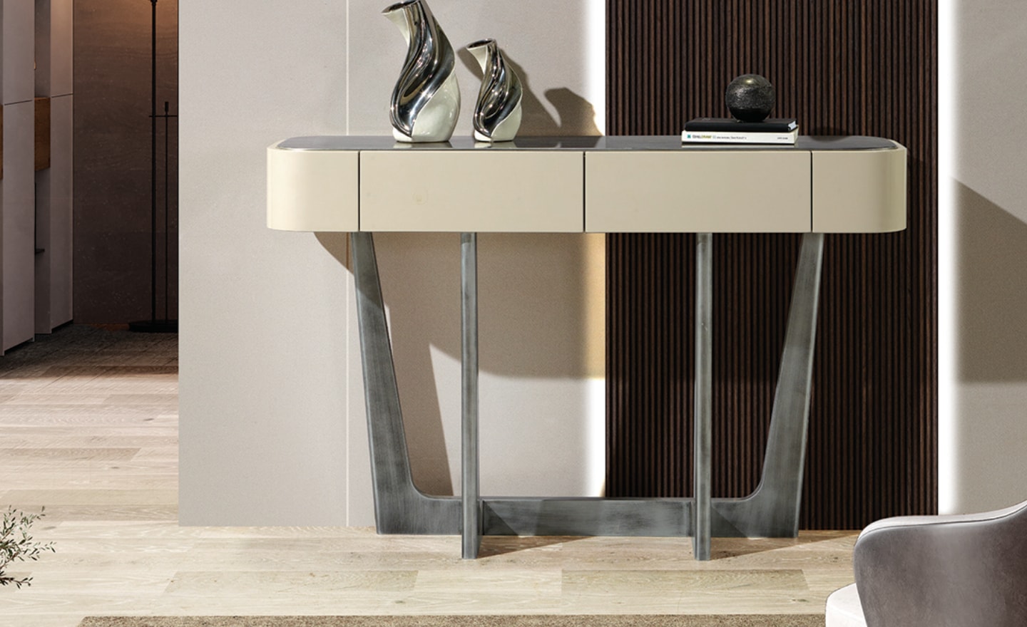 Consola Artek com pés metálicos escovados e corpo lacado