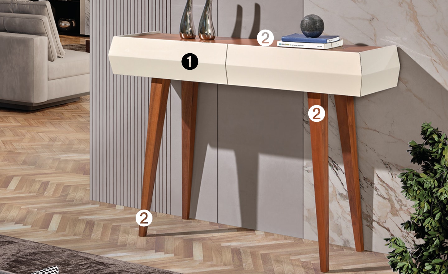 Consola Vintagea com pés de madeira inclinados e design retro