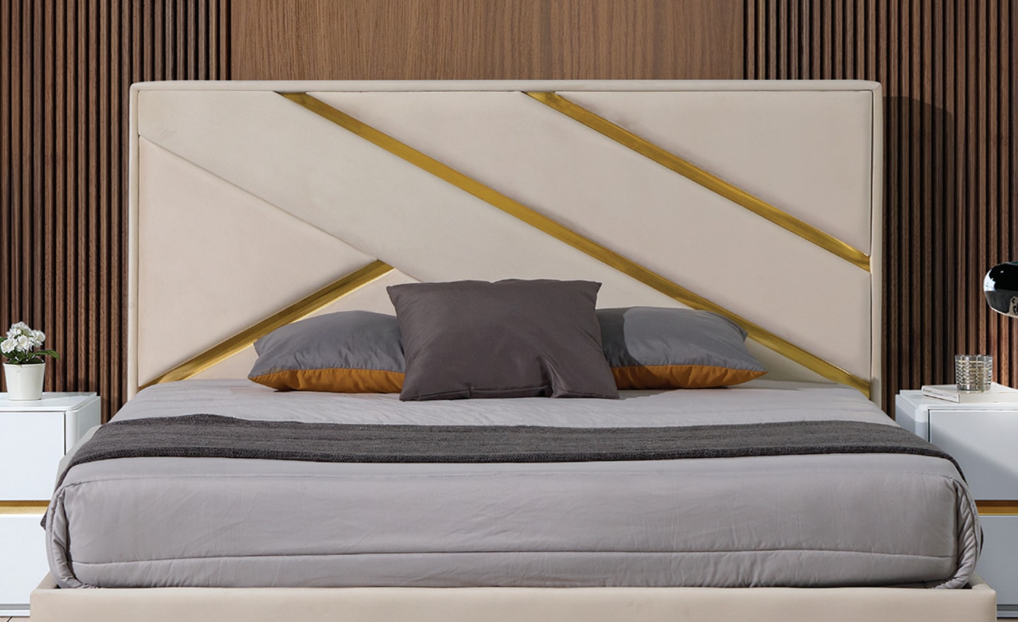 Quarto de Casal Dune com cama estofada e design geométrico