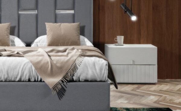 Quarto de Casal Estofado Aspen com cabeceira ampla e tecido suave