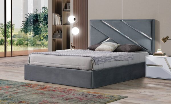 Quarto de Casal Reflex com cama estofada e apontamentos metálicos