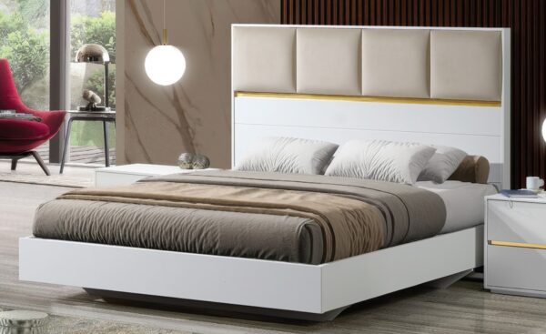 Quarto de Casal Solenne com cabeceira estofada e detalhes metálicos