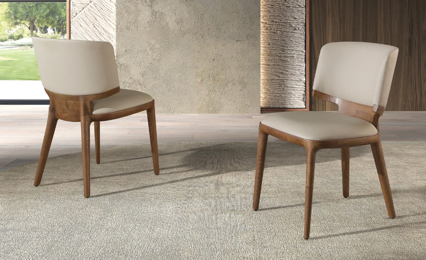 Cadeira Orin 4206 em couro sintético creme com pernas em madeira de nogueira | Moveistore