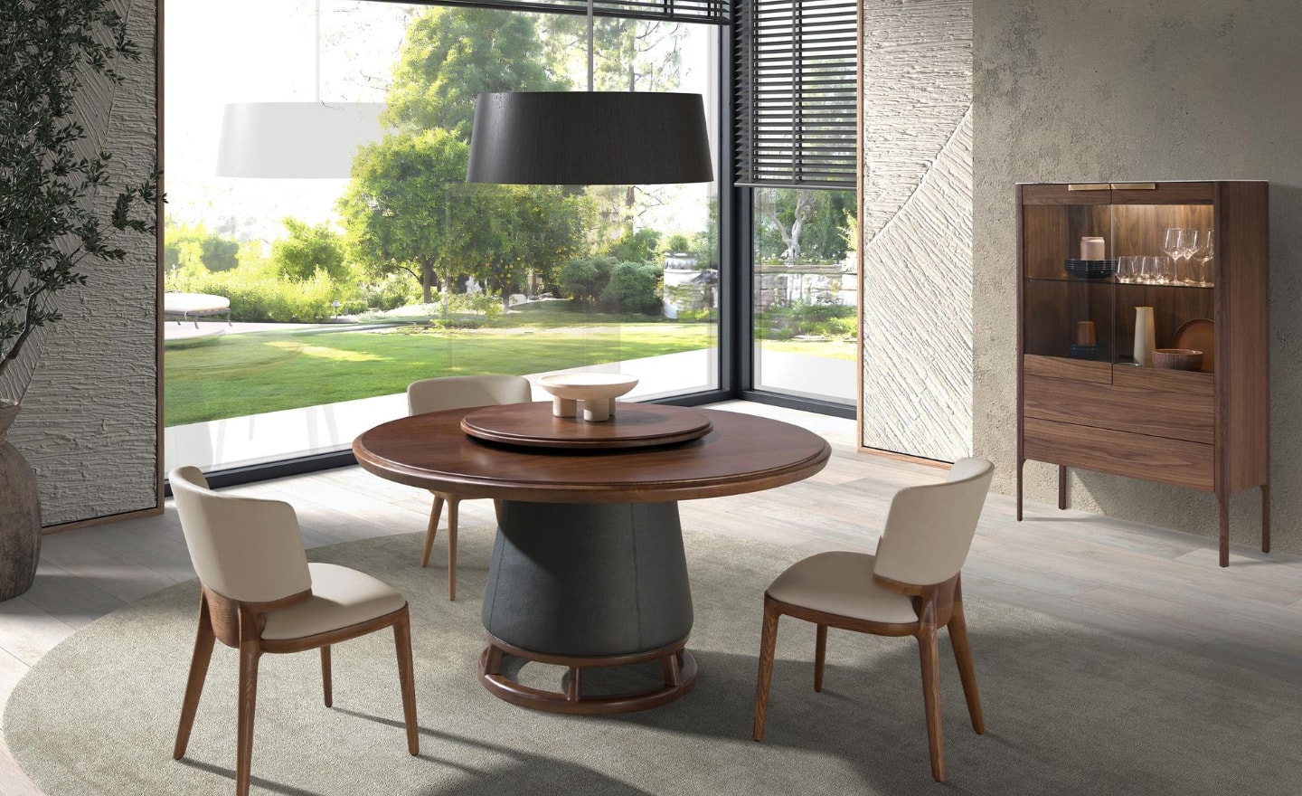 Cadeira Orin 4206 em couro sintético creme com pernas em madeira de nogueira | Moveistore