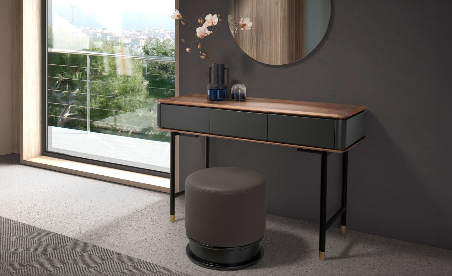 Consola Mura 7171 com tampo em nogueira natural e estrutura cinzento mate com pernas em aço preto‑dourado | Moveistore