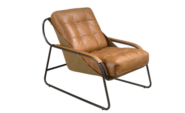 Cadeirão Dakota 5155 em pele castanha com capitonné, braços em madeira e estrutura metálica escurecida | Moveistore