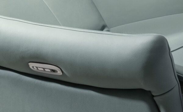 Poltrona Relax Vega 5174 em pele verde turquesa com base preta e portas USB | Moveistore