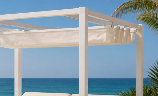 Cama Balinesa de Exterior Oxaca em alumínio com cobertura retrátil de lâminas | Moveistore