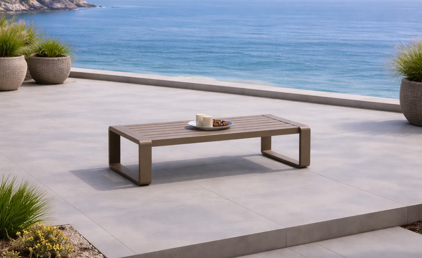 Mesa de Centro de Exterior Armania com estrutura em alumínio reforçado e tampo retangular | Moveistore