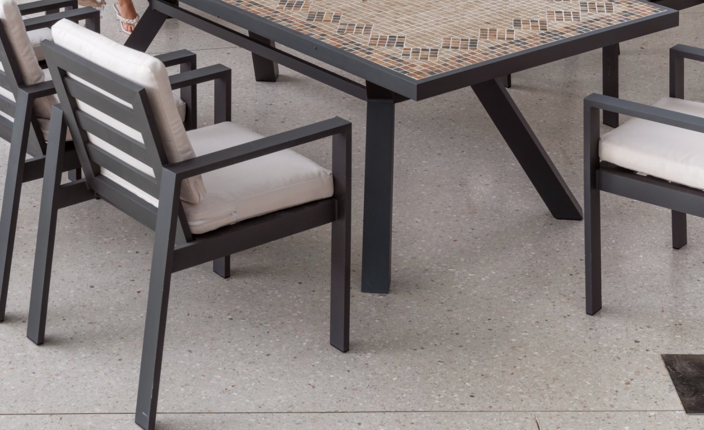 Mesa de Exterior Com Cadeiras Veneto
